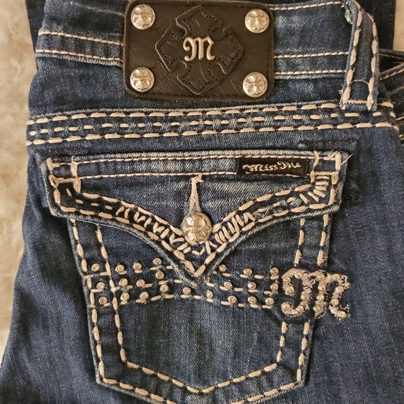 Miss Me Easy Bootcut Jeans - Picture 8 of 10